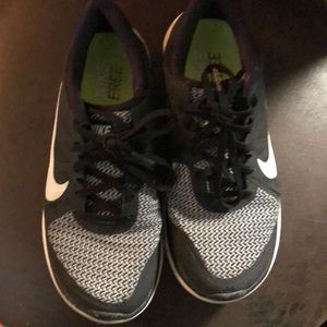 Nike Shoes - Nike Free 4.0 Nike Shoes - Nike Free 4.0